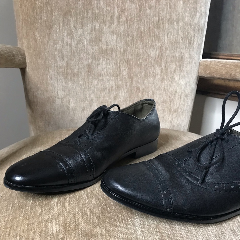 Black Oxfords - fit like 10 (9.5)